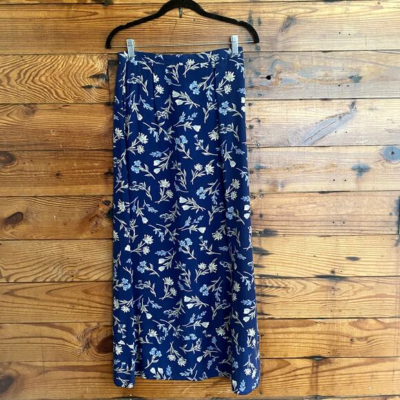 Vintage Central Falls Dark Blue Floral Skirt size 8 - Picture 1 of 5